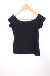 חולצה מעוצבת בשחור-M-L